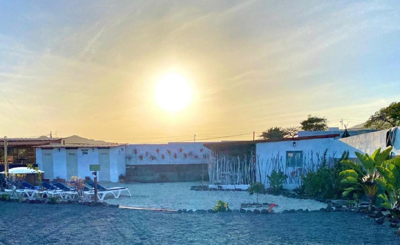 Macaronesia Love Spa, Sauna Y Piscina Buzanada Luaran gambar